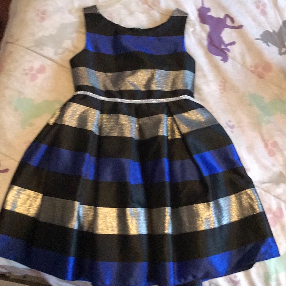 Never worn just has no tags been in the closet